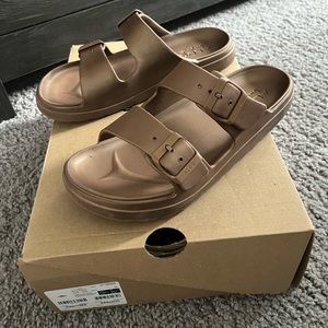 Aldo Eteiven Sandals Size 8 Women’s